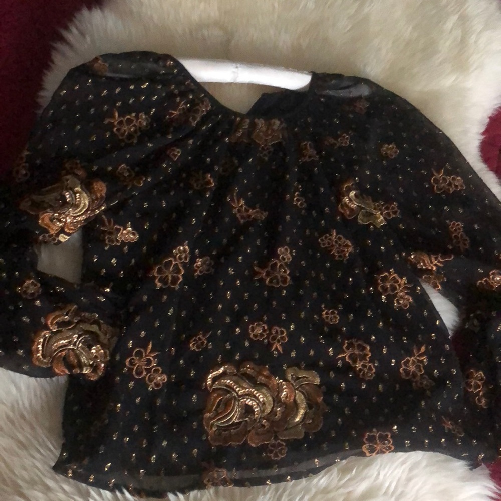Women’s blouse